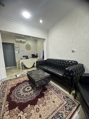 Flat-screen TV - Big Orange Hotel Old City (Istanbul)