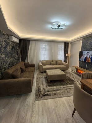 Luxury Apartment | Living area | Flat-screen TV - Big Orange Hotel Old City (Istanbul)
