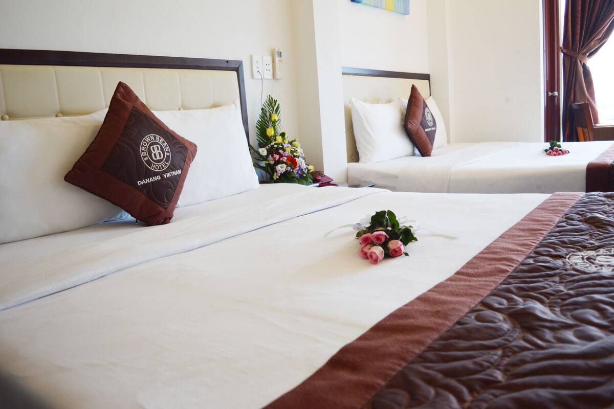 Premium bedding, free minibar items, in-room safe, soundproofing