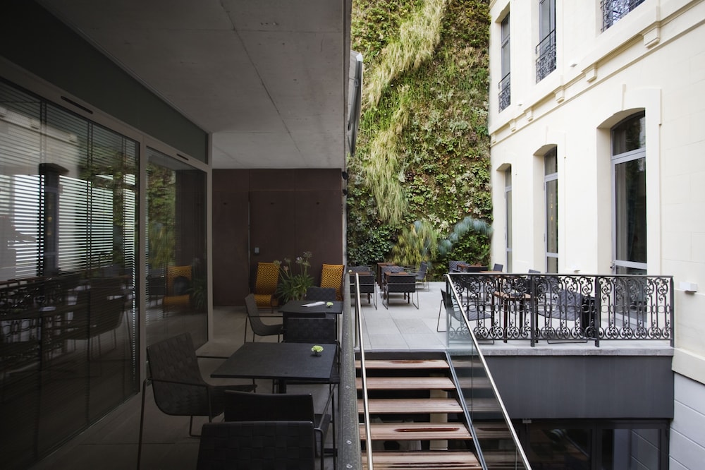 Hôtel C2 - Marseille by null