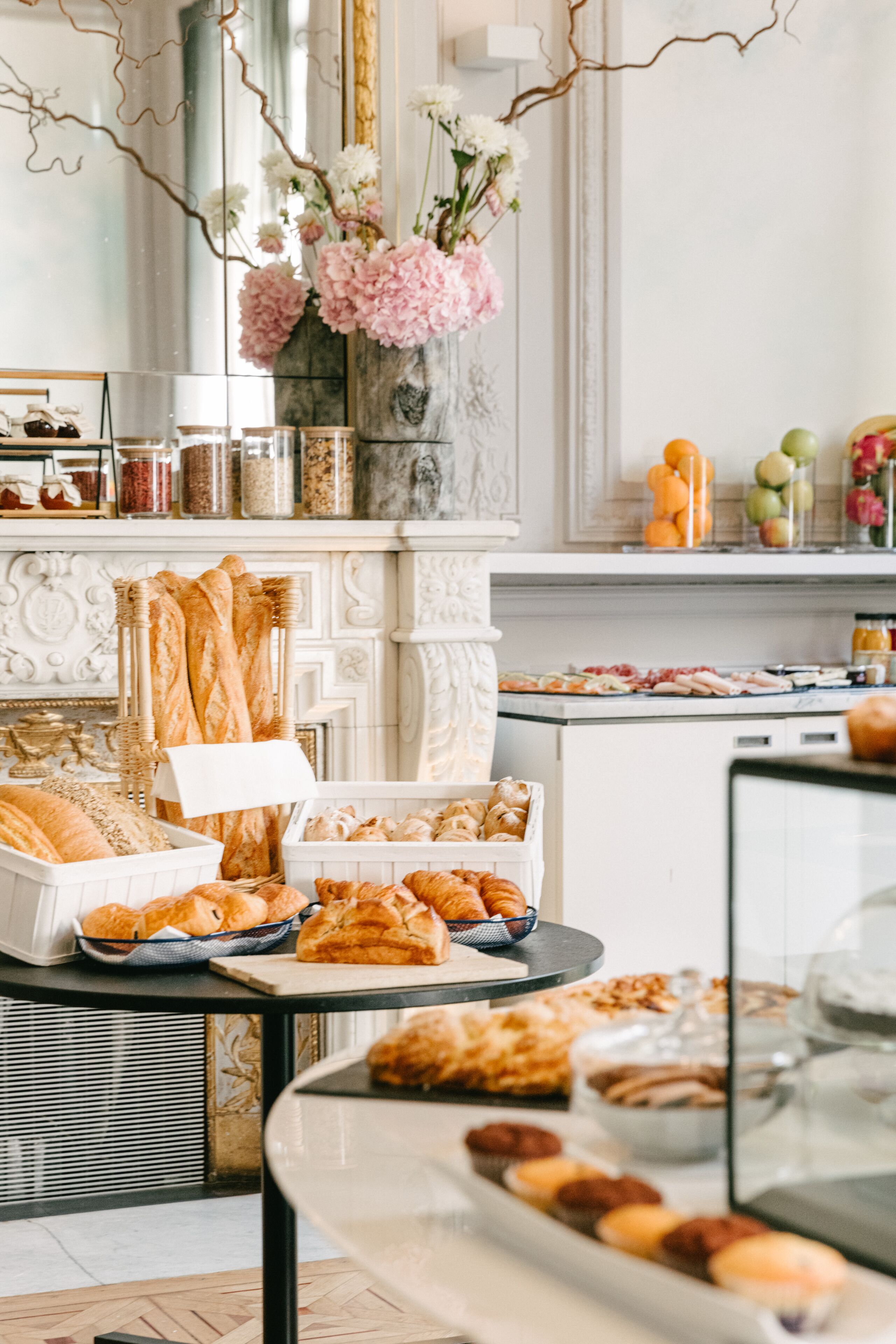 daily buffet breakfast (eur 30 per person)