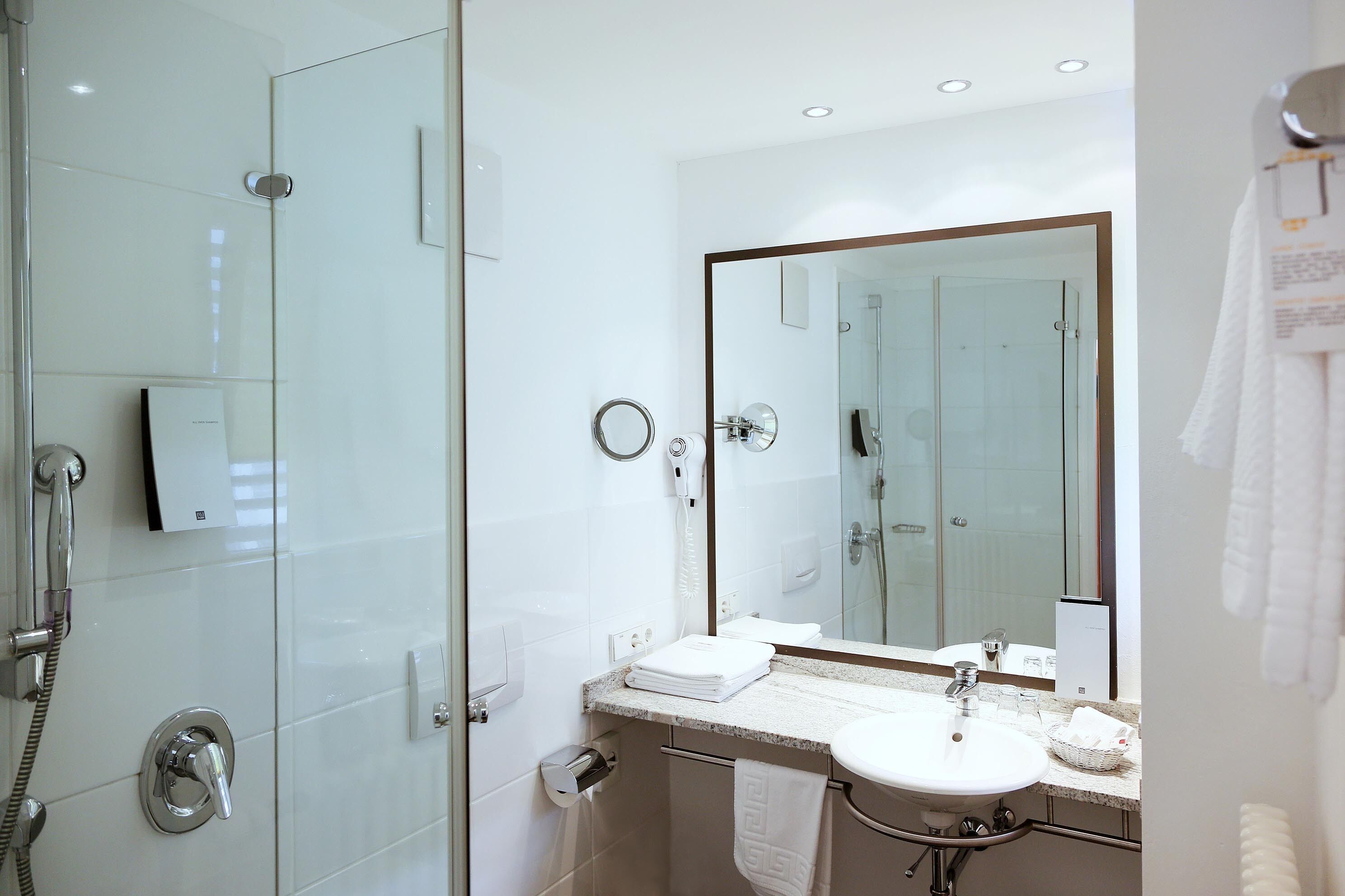 double room | bathroom | shower, hair dryer, bathrobes, towels