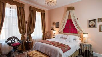 Suite (Constantinople) | Lakens van Egyptisch katoen, luxe beddengoed, een minibar