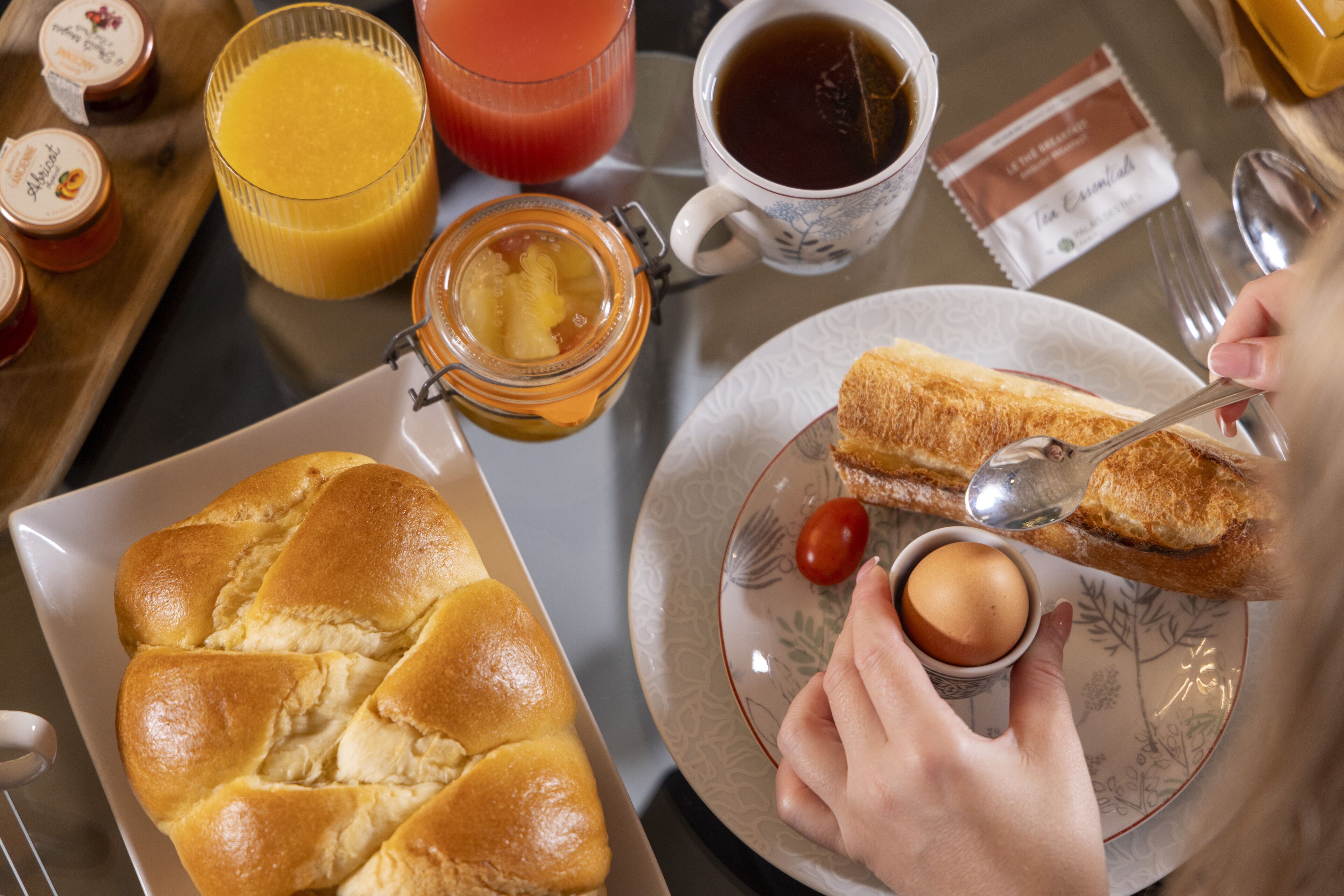 daily buffet breakfast (eur 20 per person)