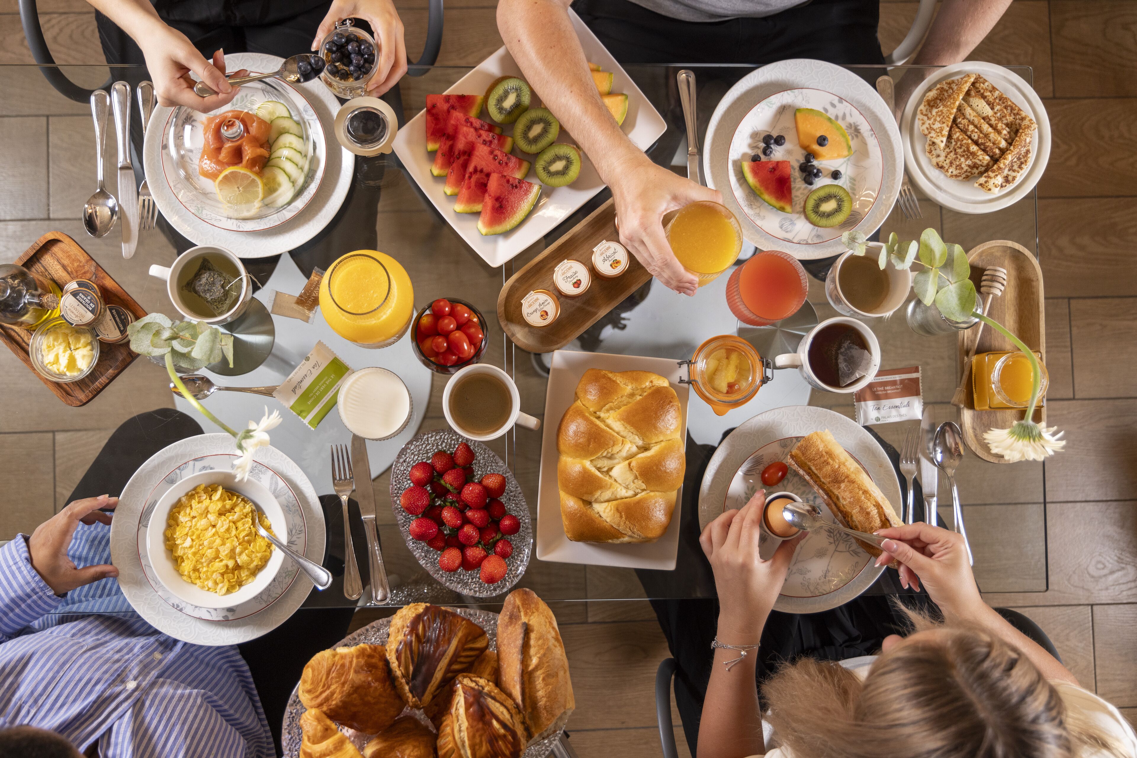 daily buffet breakfast (eur 20 per person)