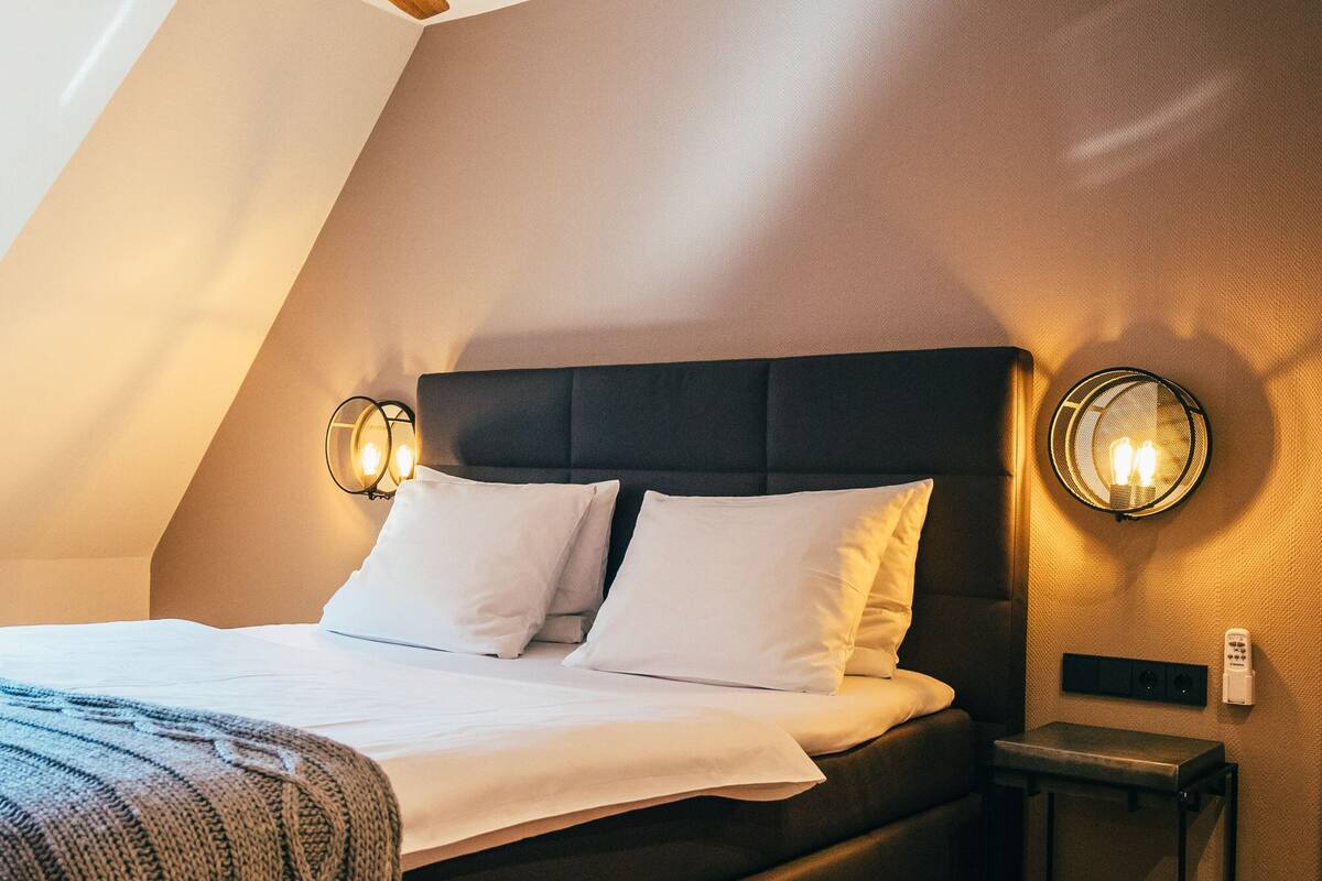 double room (maisonette) | hypo-allergenic bedding, minibar, in-room safe, individually decorated