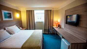 Minibar, desk, blackout curtains, free WiFi
