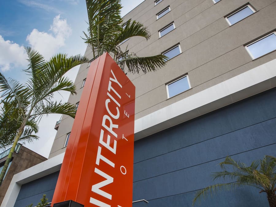 Fassade der Unterkunft – Abend/Nacht