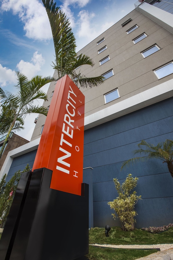 Front of property – evening/night - Intercity Teresopolis (Teresópolis)