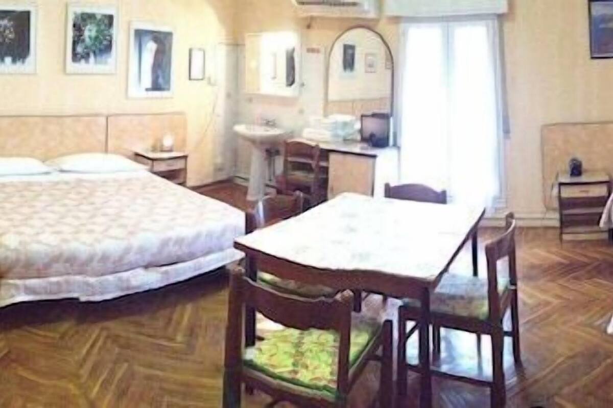 書桌、遮光布/窗簾、隔音、免費無線上網