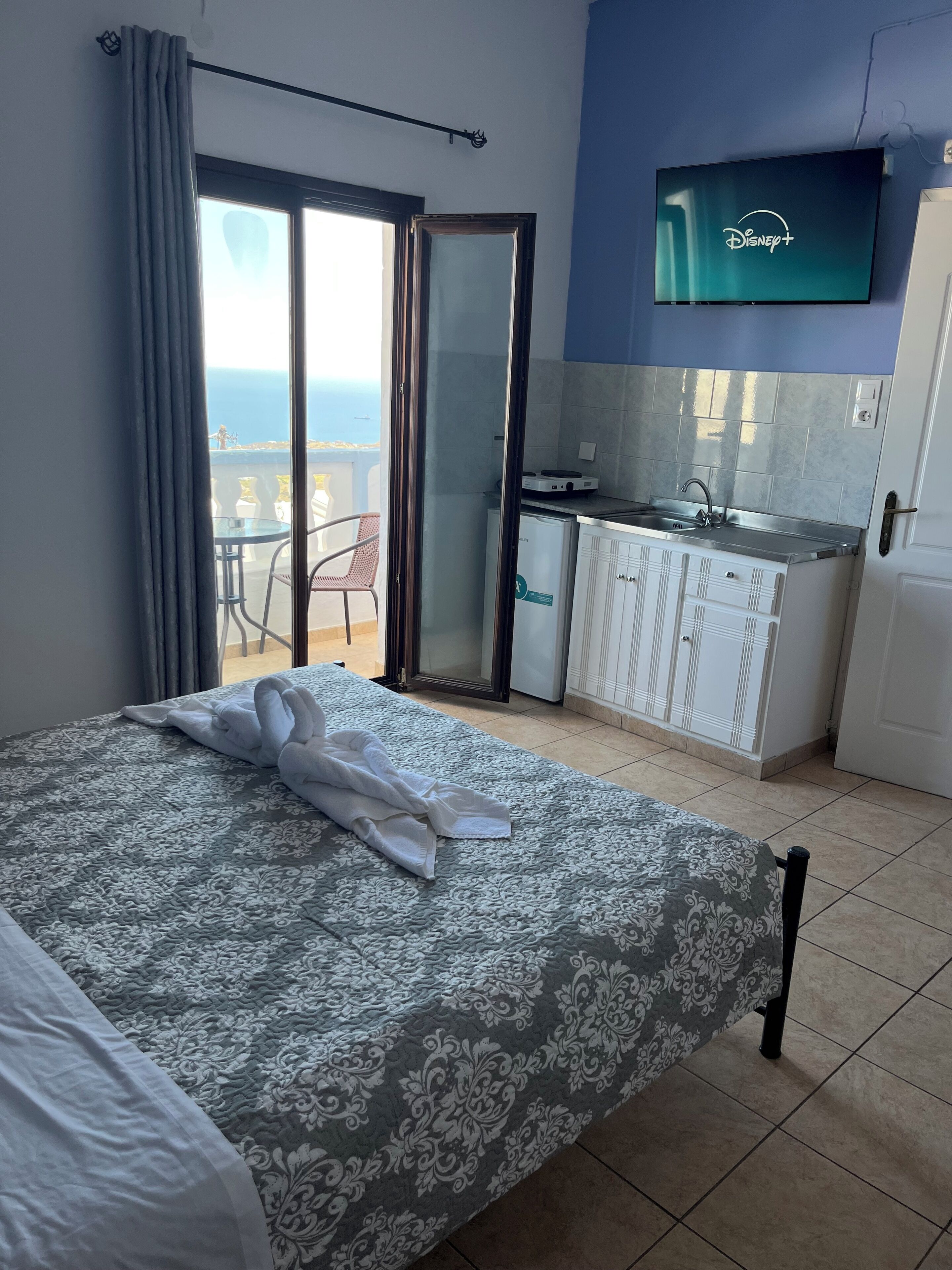 Studio - balkong - havsutsikt | Arbetsyta för laptop, mörkläggningsgardiner, gratis wi-fi och sängkläder