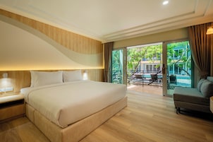 Deluxe Bungalow - Double Bed | In-room safe, blackout drapes, rollaway beds, free WiFi