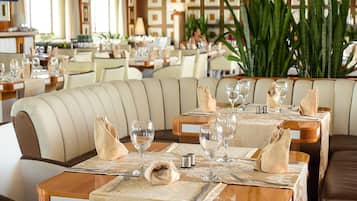 2 ristoranti, aperti a cena, cucina giapponese