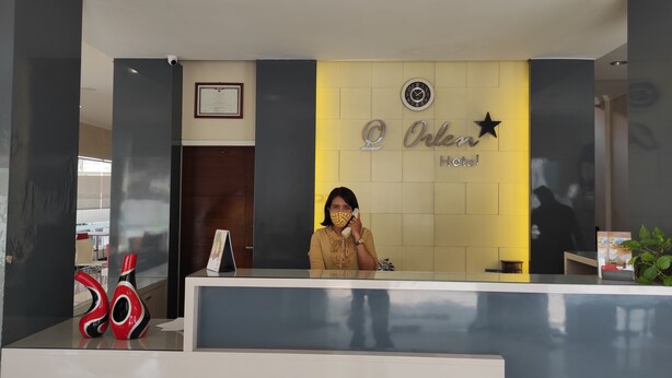 Quầy tiếp tân