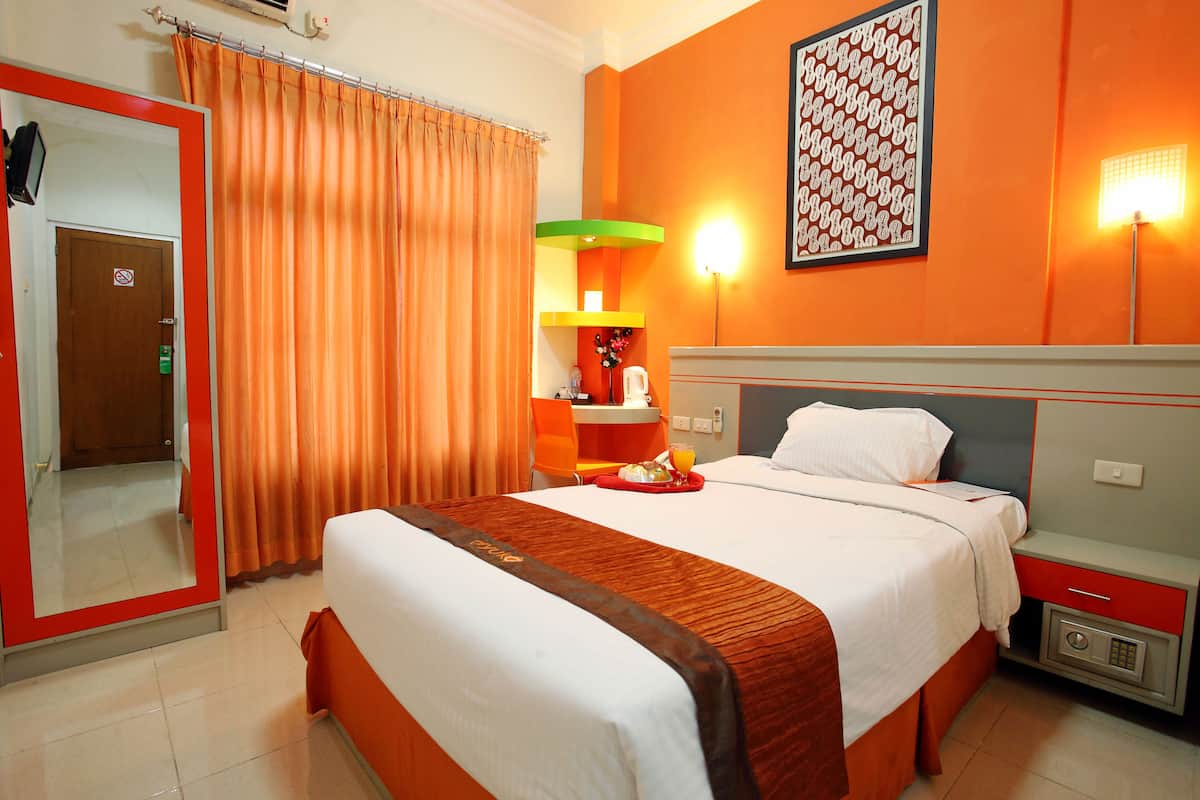 Superior Room | Premium bedding, in-room safe, desk, rollaway beds (surcharge)