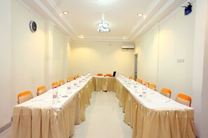 Meeting facility - Aryuka Hotel (Depok)