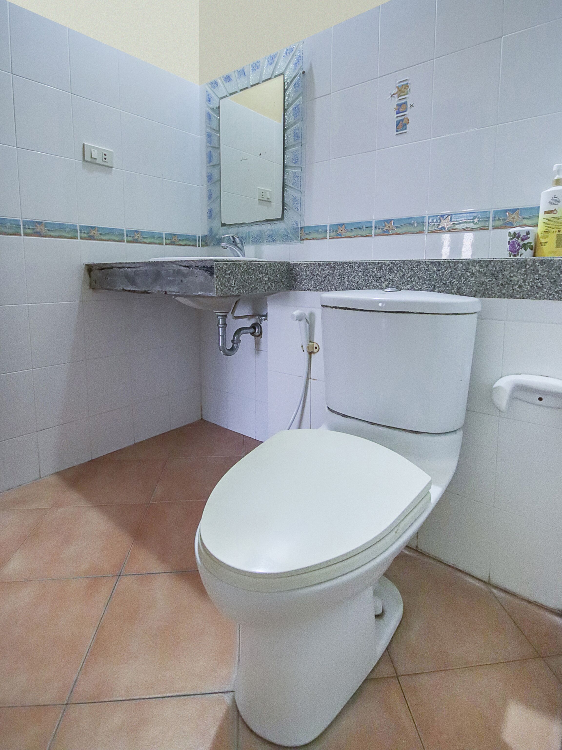 Bilik mandi berkongsi