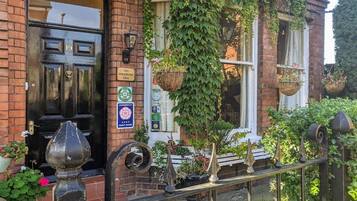 مدخل المنشأة