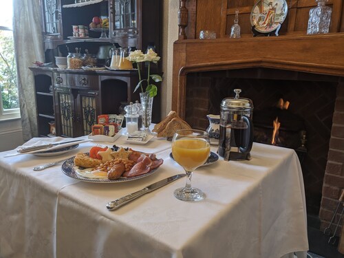 The Sycamore Guest House