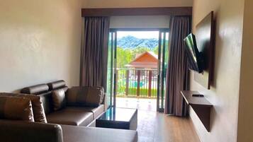 Two Bedroom Apartment | In-room safe, desk, blackout drapes, free WiFi