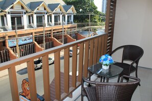 Balcony - Brave Lion (Pattaya)