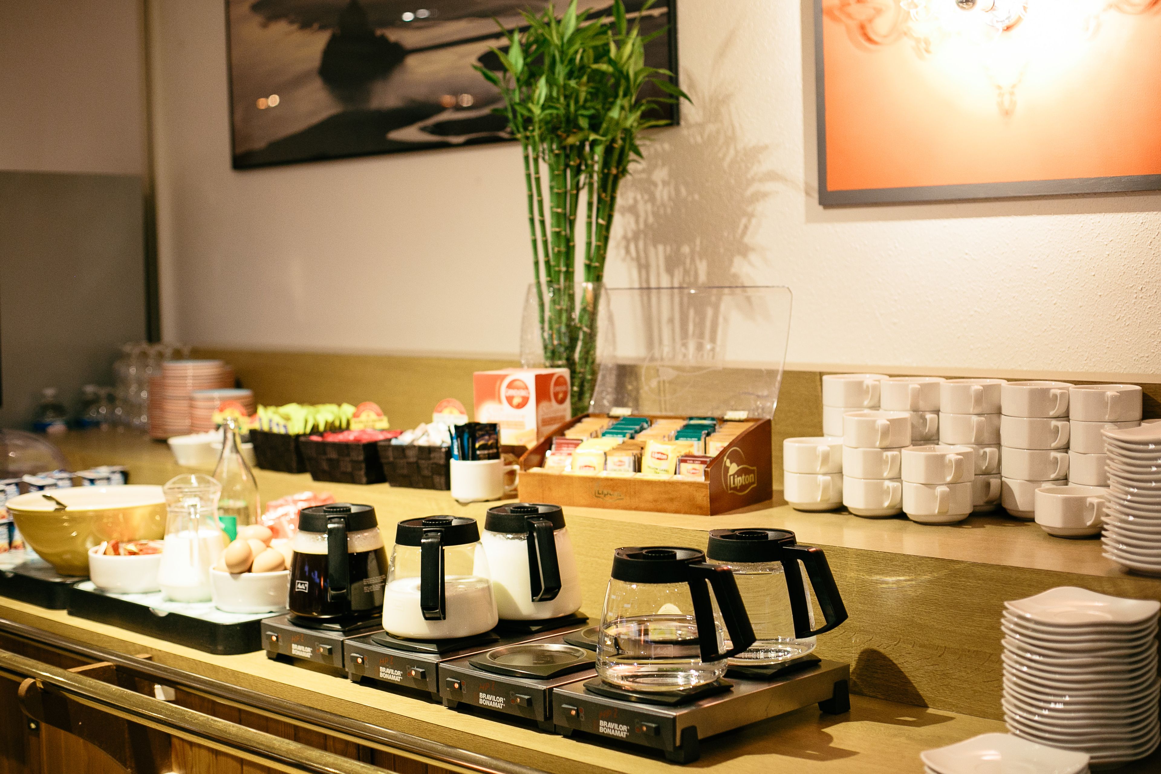 daily buffet breakfast (eur 9 per person)