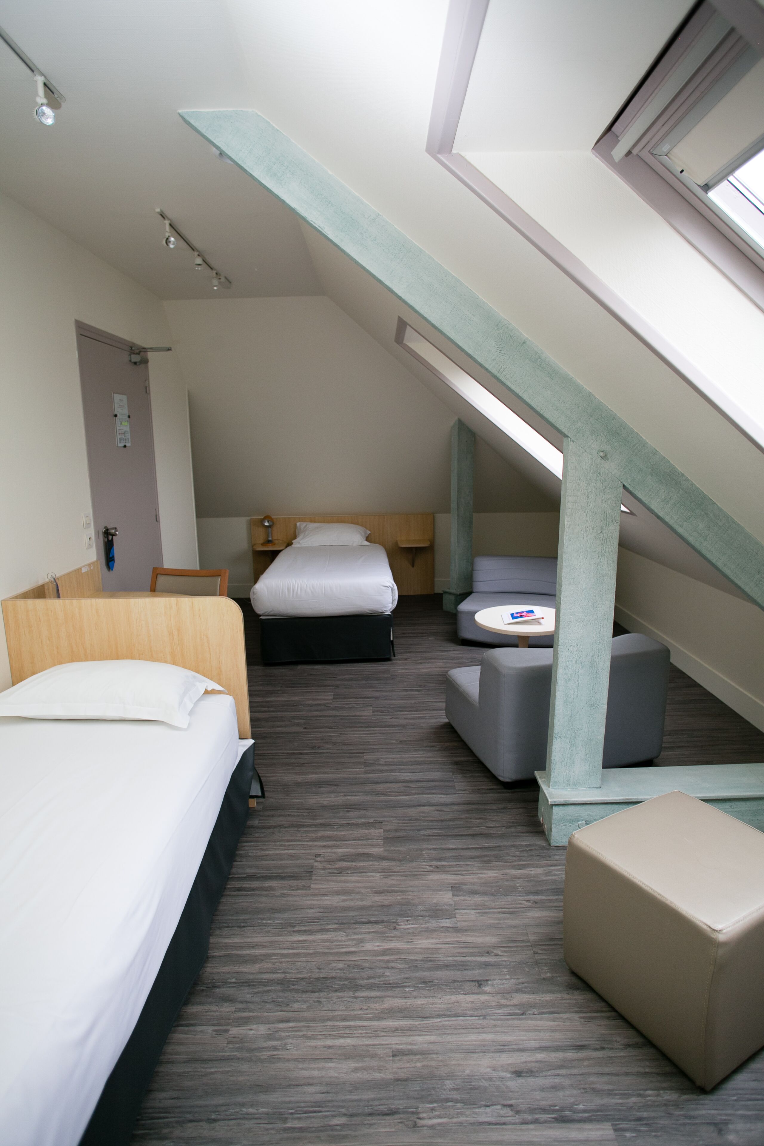 superior quadruple room (shower) | desk, soundproofing, iron/ironing board, free wifi