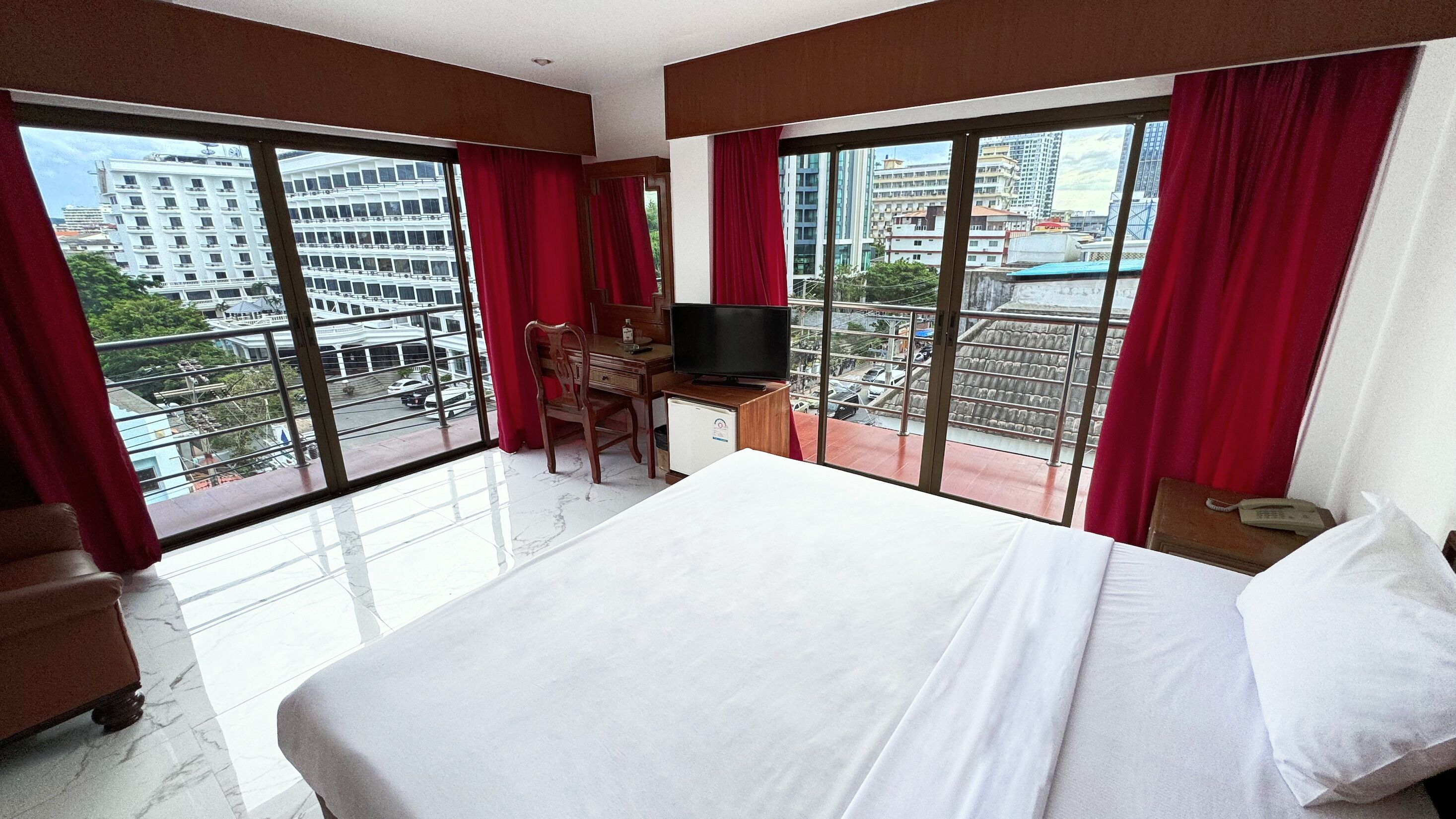 Foto - Highfive Hotel
