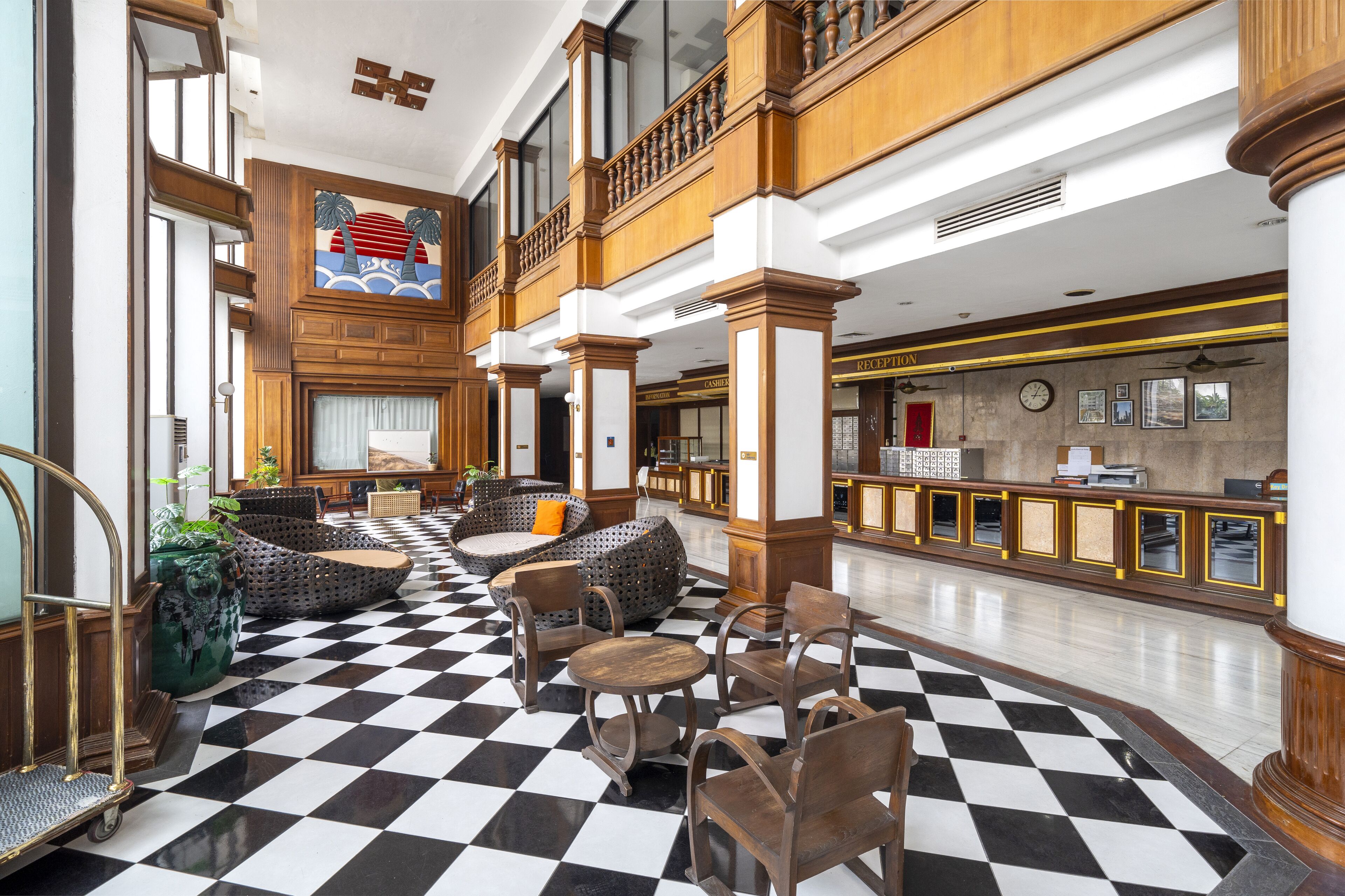 Photo - Welcome Plaza Hotel