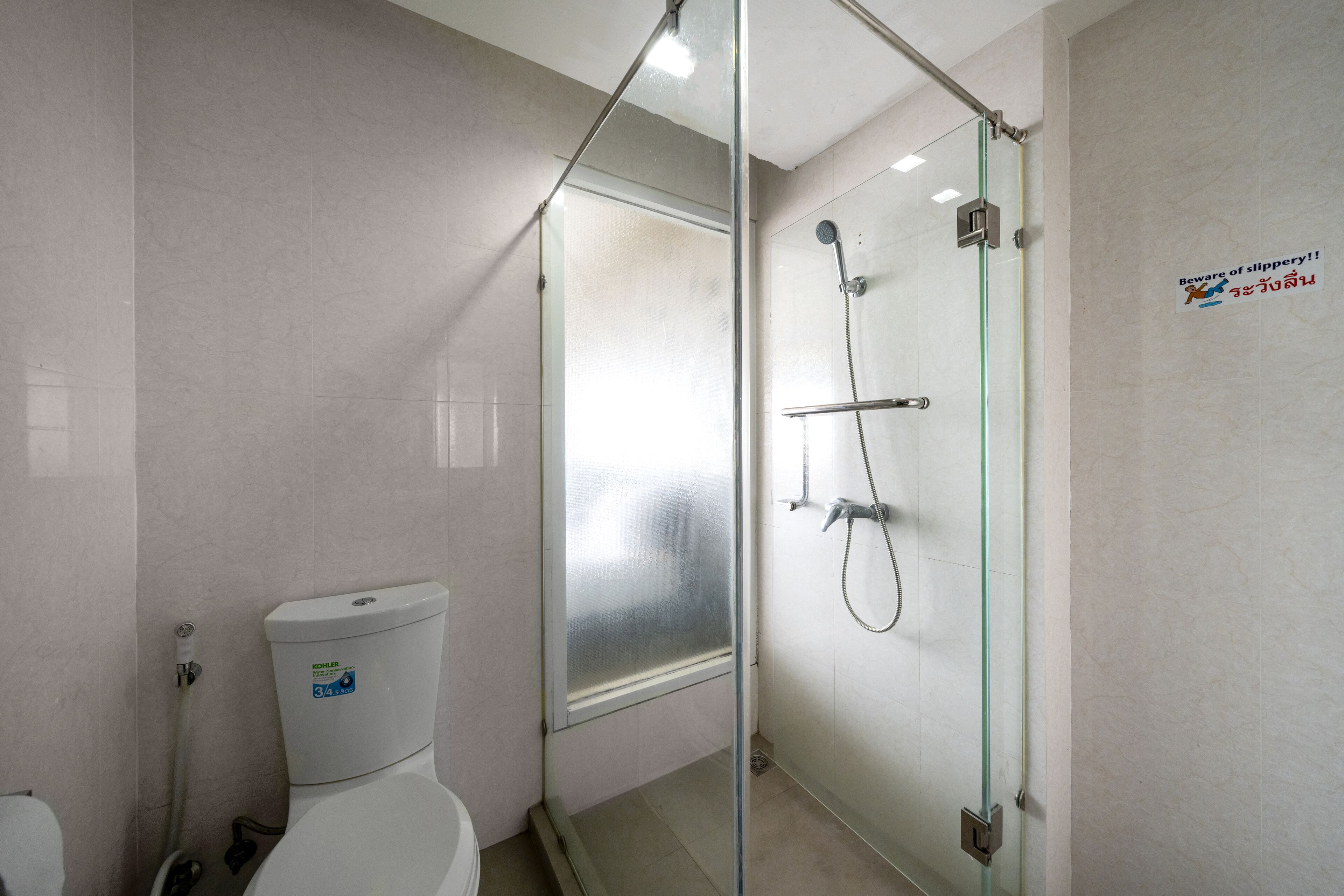 Photo - Welcome Plaza Hotel