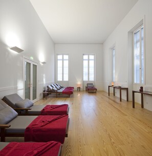 Bastu, bubbelpool, ångbastu och varma källor/mineralkällor