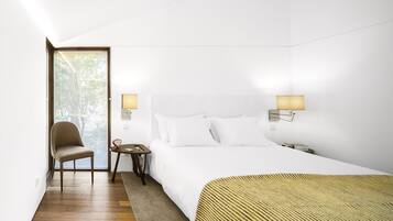 In-room safe, individually decorated, blackout drapes, soundproofing