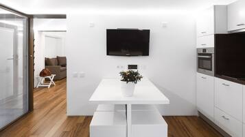 Zimmersafe, individuell dekoriert, Verdunkelungsvorhänge