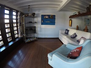 32-inch TV with cable channels - Pousada do Capitão (Arraial do Cabo)