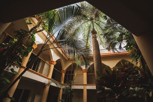 Sahara Hotel