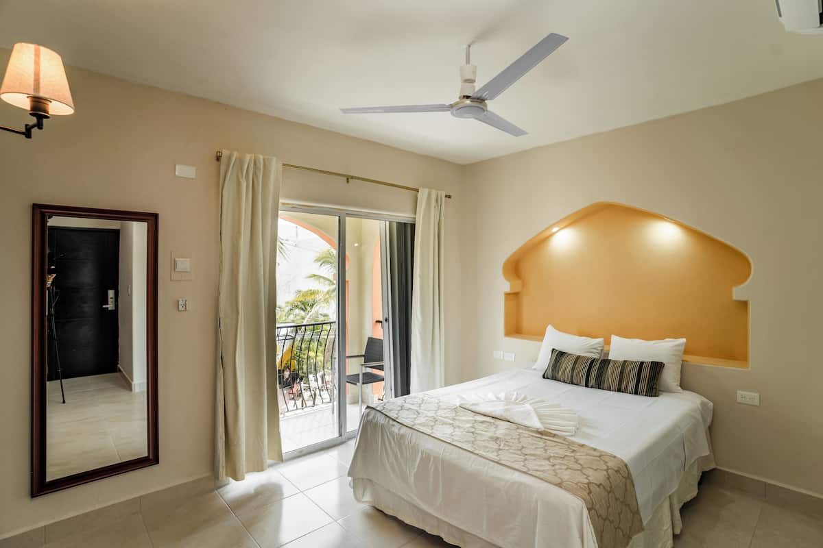 In-room safe, laptop workspace, blackout curtains, soundproofing