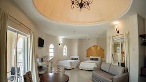 Family Room  | In-room safe, laptop workspace, blackout drapes, soundproofing - Sahara Hotel (Playa del Carmen)