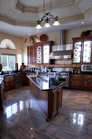 Breakfast served  - Casa Margarita Hotel Boutique (Cancun)
