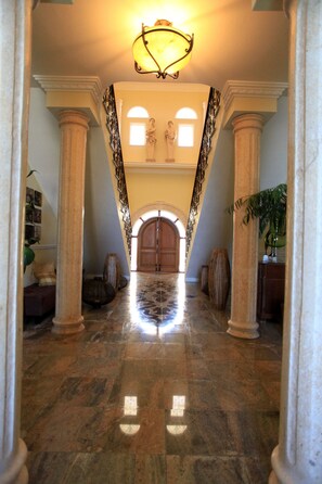 Interior entrance - Casa Margarita Hotel Boutique (Cancun)