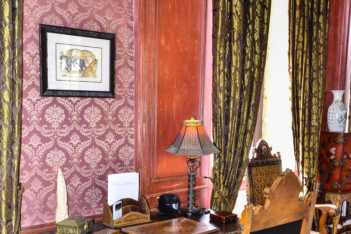 Chambre Double, salle de bains privĂ©e, vue jardin (La suite coloniale) | Ăquipements de la chambre