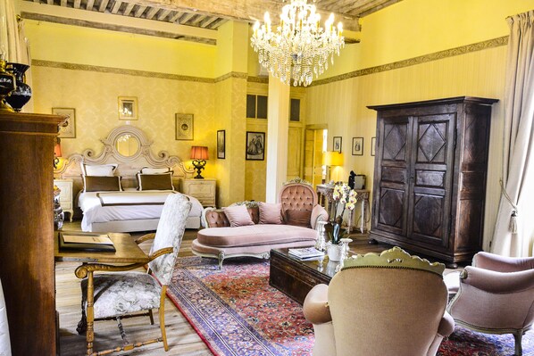 Double Room, Private Bathroom, Garden View (La suite francaise)