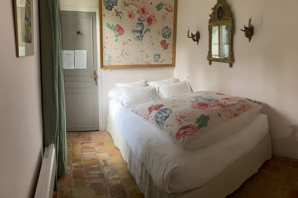 Comfort tweepersoonskamer, en-suite badkamer (Petite) | 1 slaapkamer