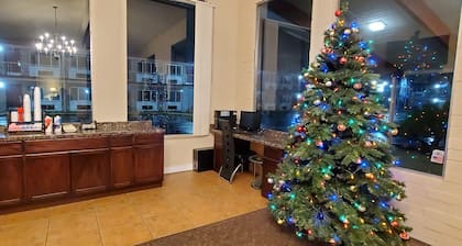 Olympic Inn & Suites