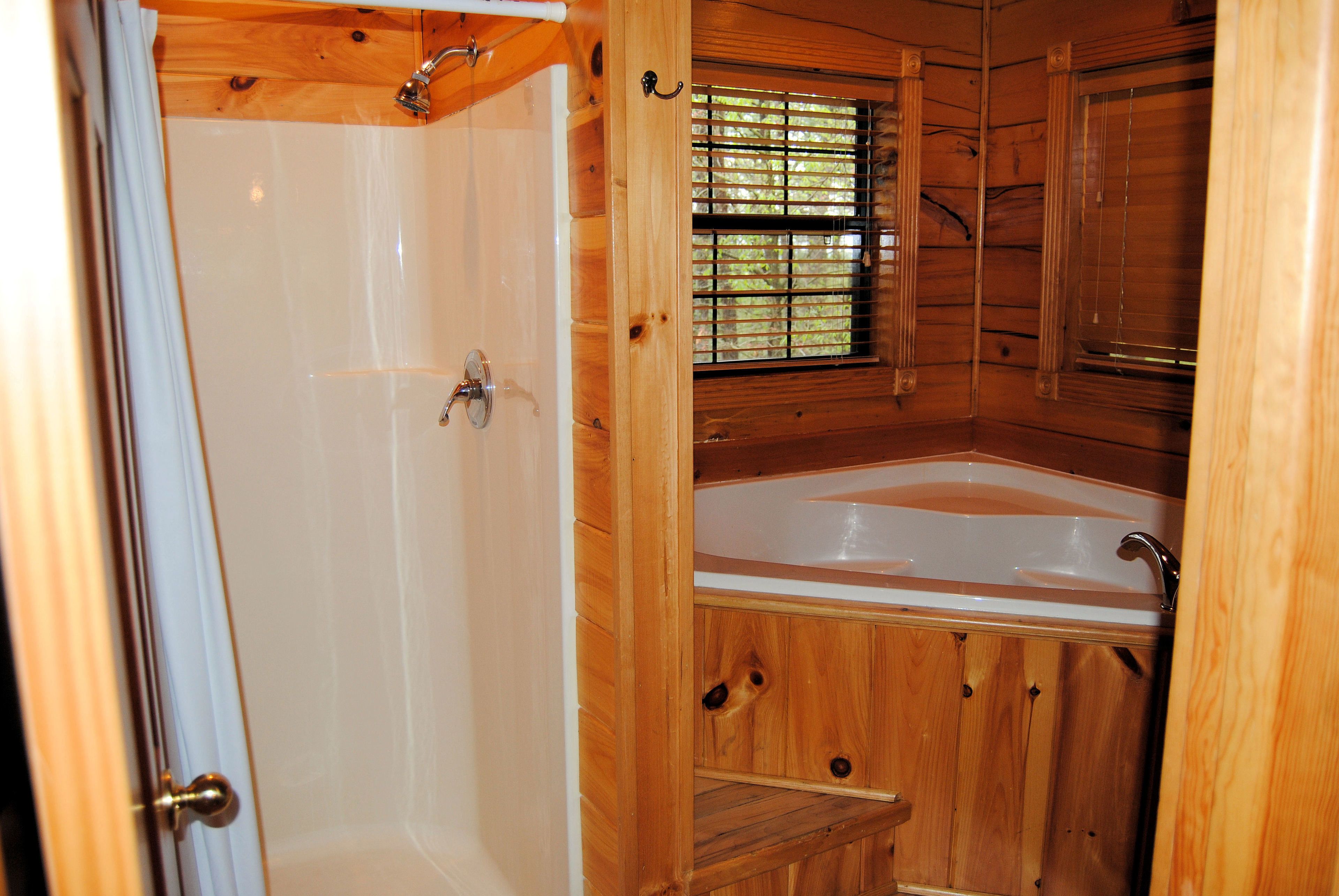 Superior Cabin, 1 Queen Bed | Bathroom | Separate bathtub and shower, jetted bath, towels