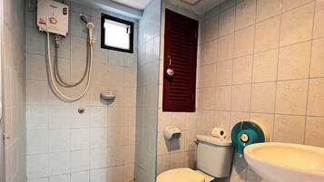 Shower, towels