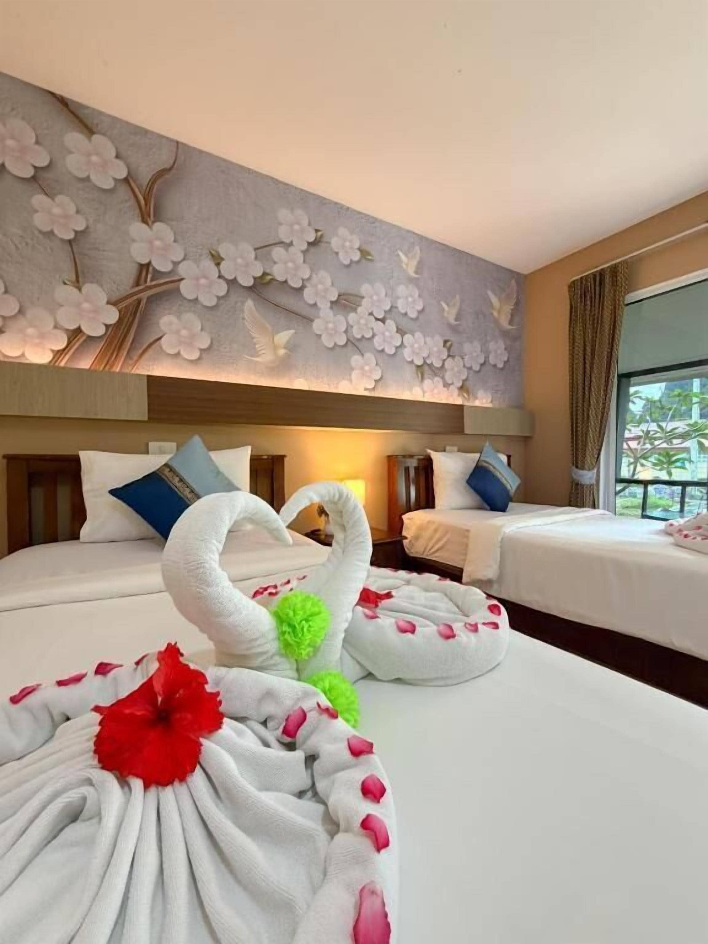 Ropa de cama de alta calidad, colchones Select Comfort y escritorio 