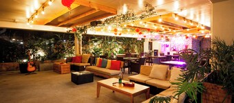 Waikiki Beachside Hostel