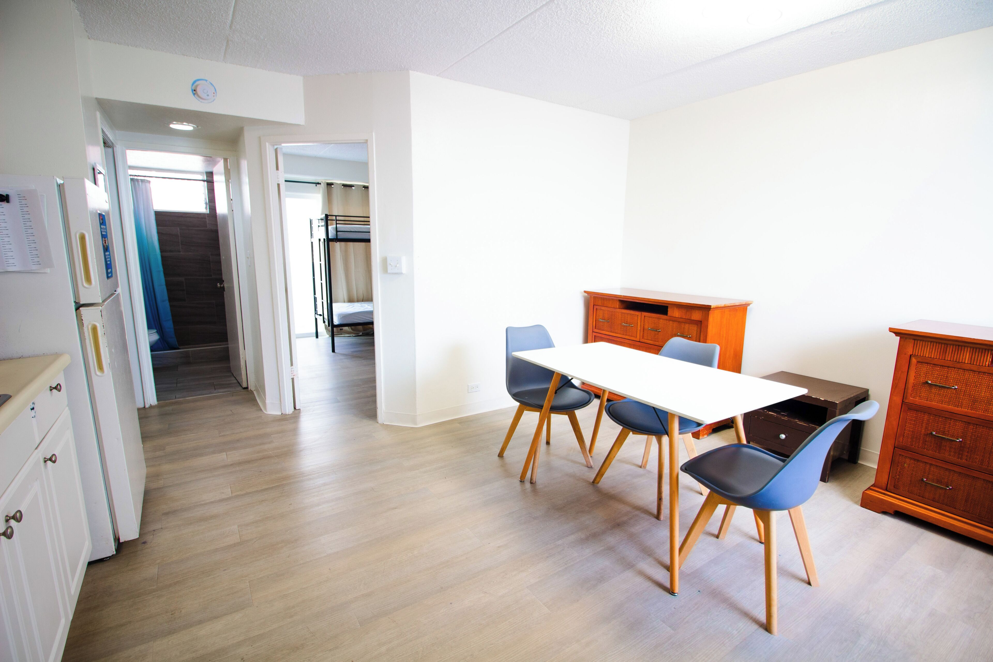 Photo - Waikiki Beachside Hostel