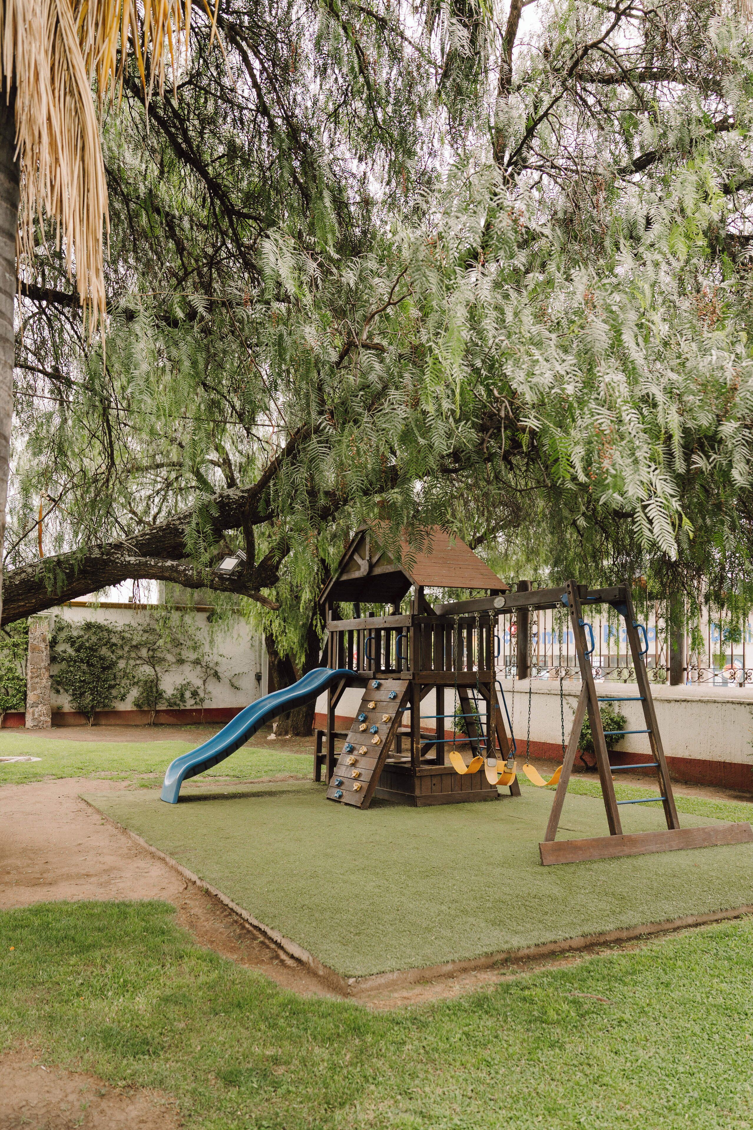 Children’s play area – outdoor