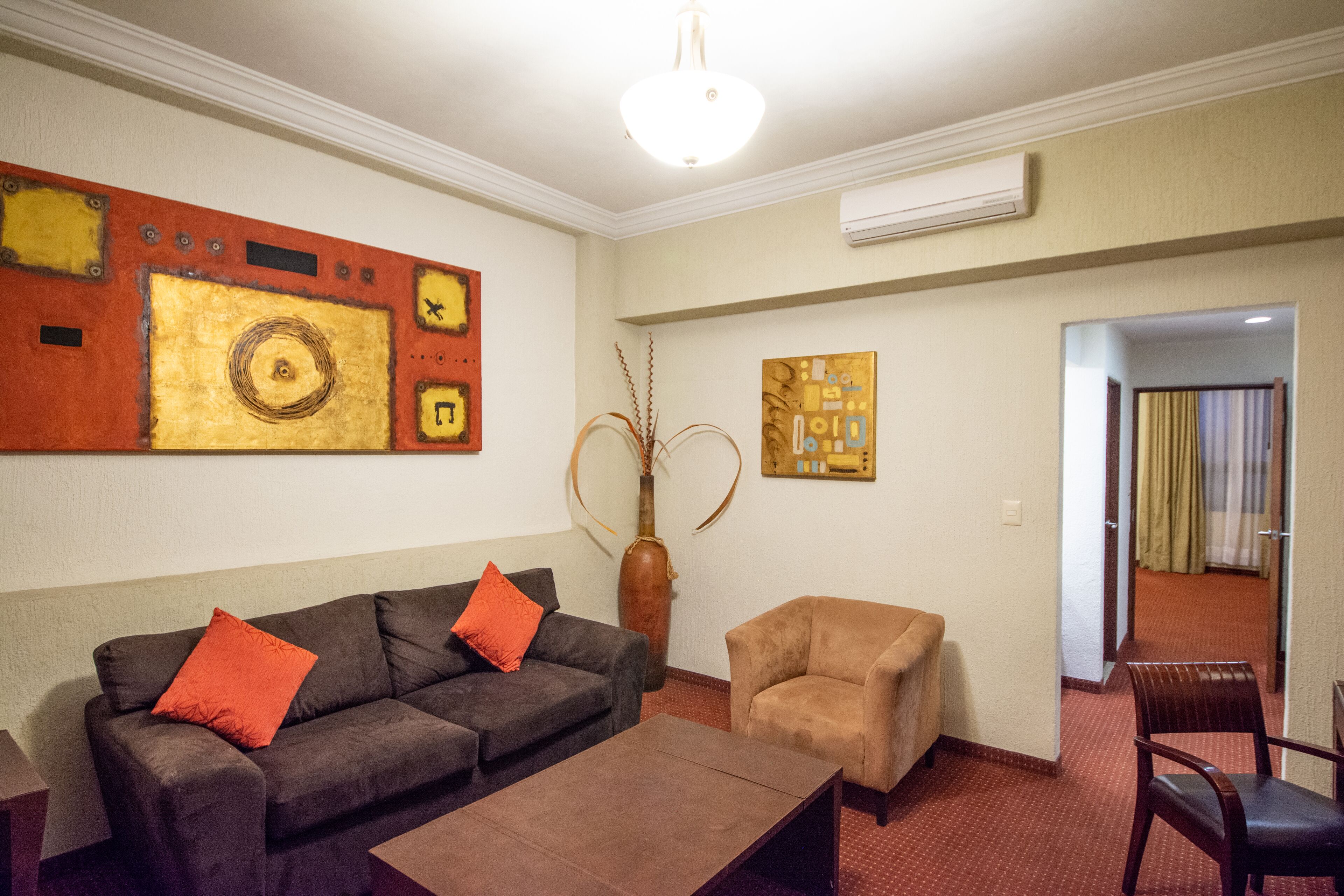 exclusive studio suite | 1 bedroom, down duvets, in-room safe, desk